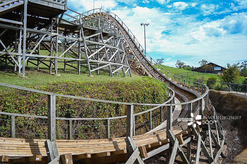 独眼巨人图片素材