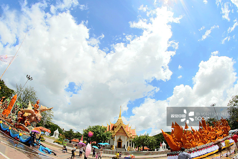 泰国艺术蜡烛节：乌汶叻差他尼的蜡烛图片素材