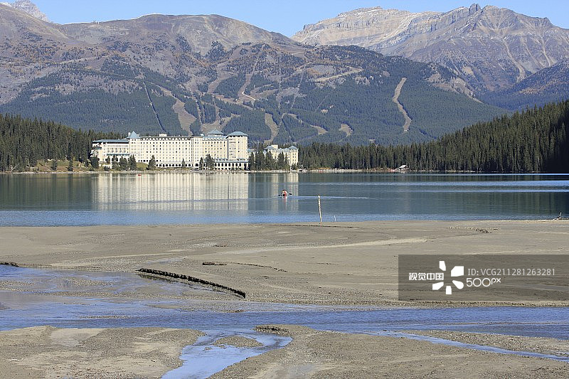 加拿大艾伯塔省路易斯湖图片素材