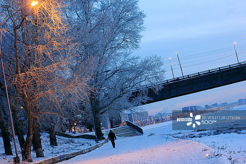 鄂木斯克堤岸图片素材