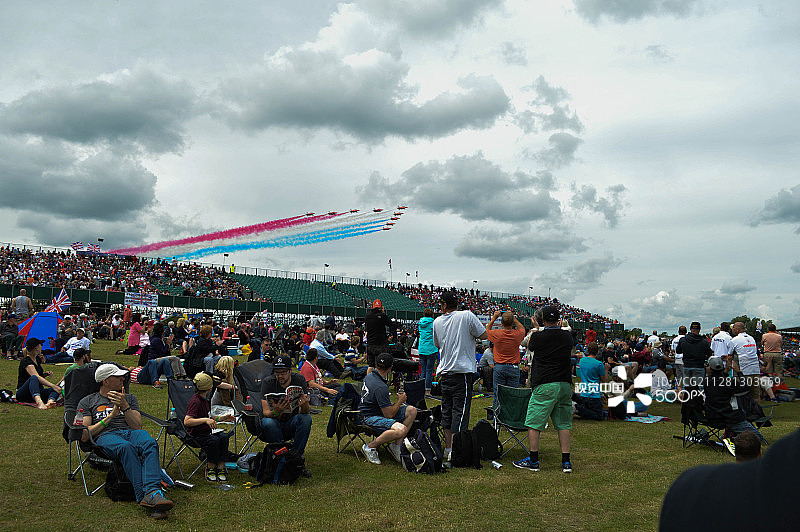 红色箭头图片素材