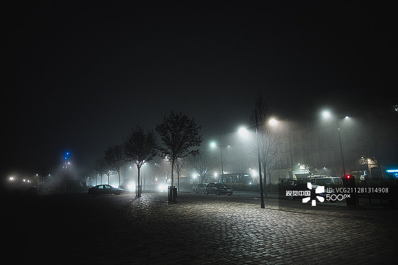 波尔多雾景图片素材