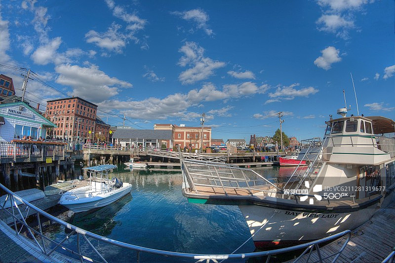 长长的码头图片素材