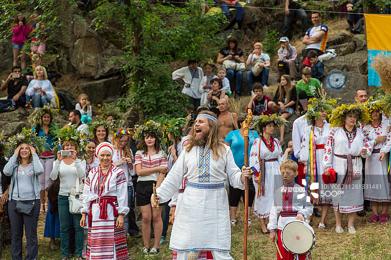 乌克兰扎波罗热，庆祝库帕拉之夜图片素材