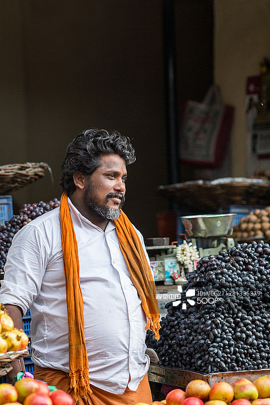 印度马杜赖街头的商人图片素材