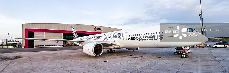 空客A350 F-WWYB图片素材