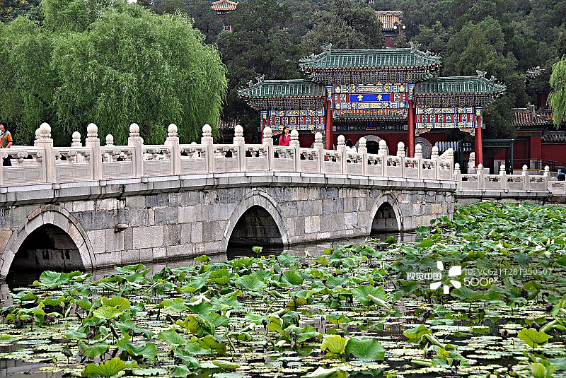 北京北海公园玉带桥图片素材