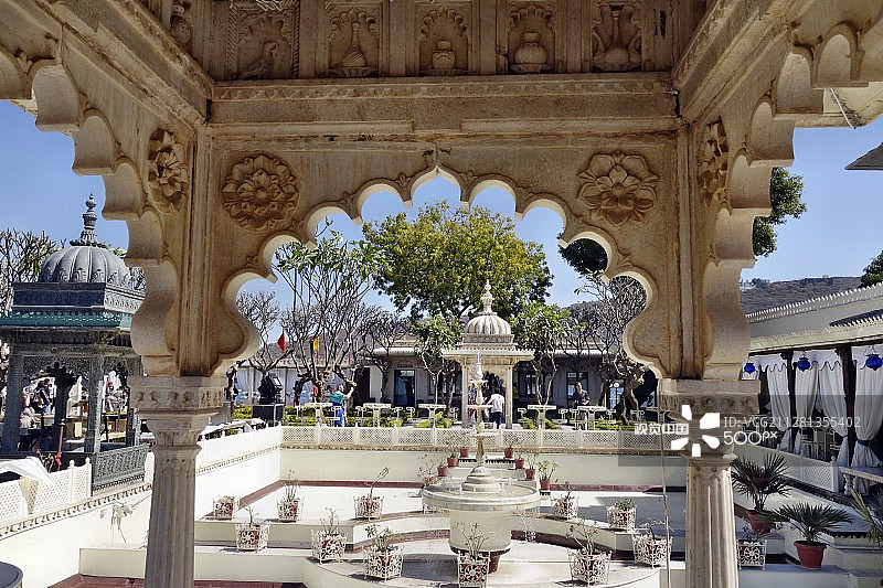 乌代浦皮丘拉湖贾格曼迪尔岛图片素材