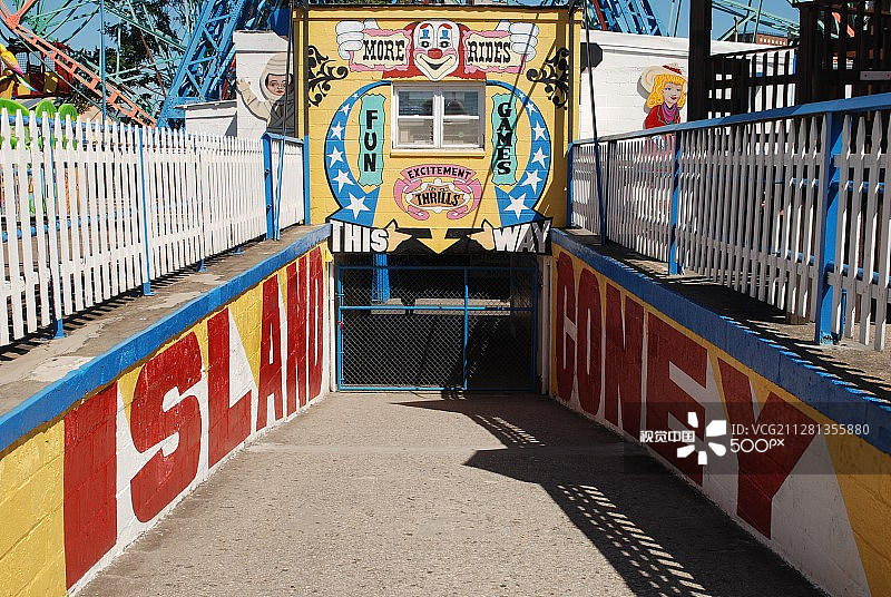 纽约康尼岛奇迹摩天轮走道图片素材
