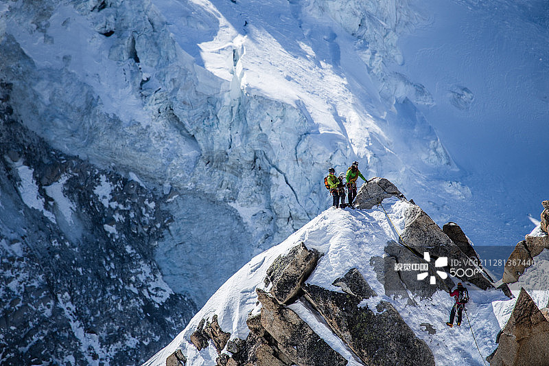 攀登南针峰图片素材