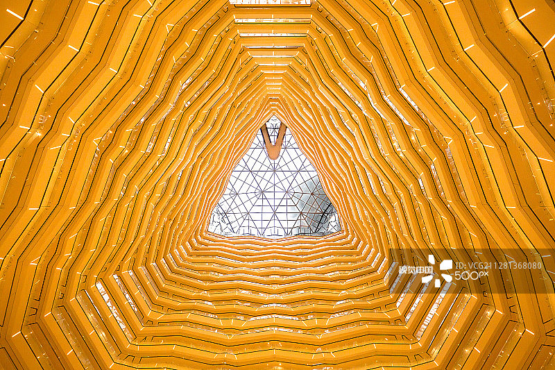 四季酒店中庭图片素材