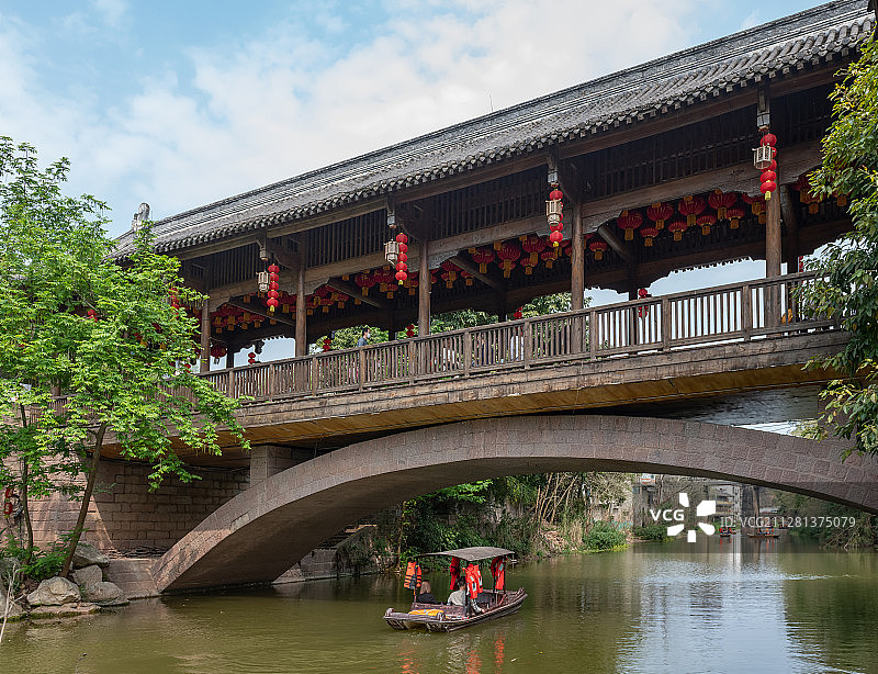 古镇廊桥图片素材