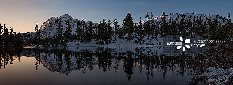 舒克山春季全景图片素材