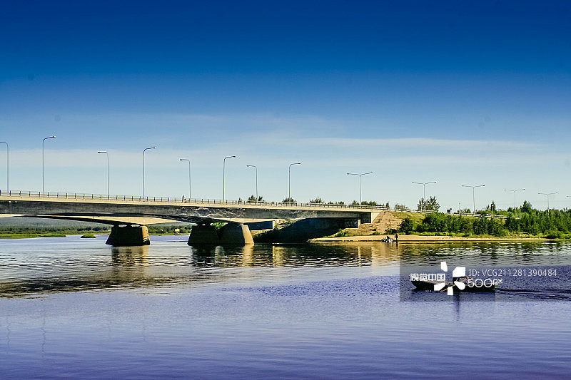 在罗瓦涅米划船图片素材