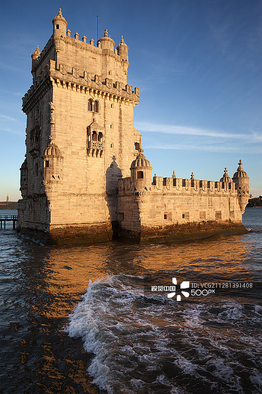 日落下的贝伦塔图片素材