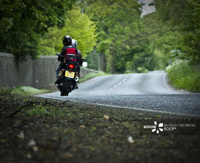 与我同行图片素材