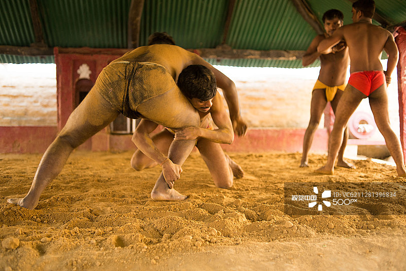 库什蒂摔跤图片素材