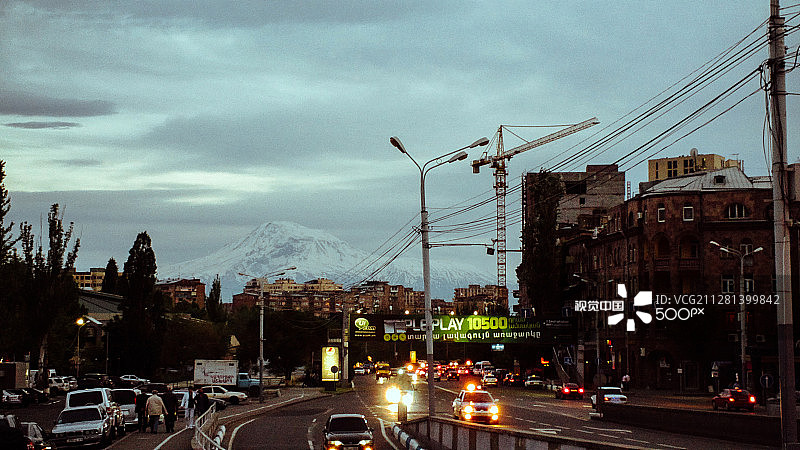 埃里温的傍晚景色图片素材