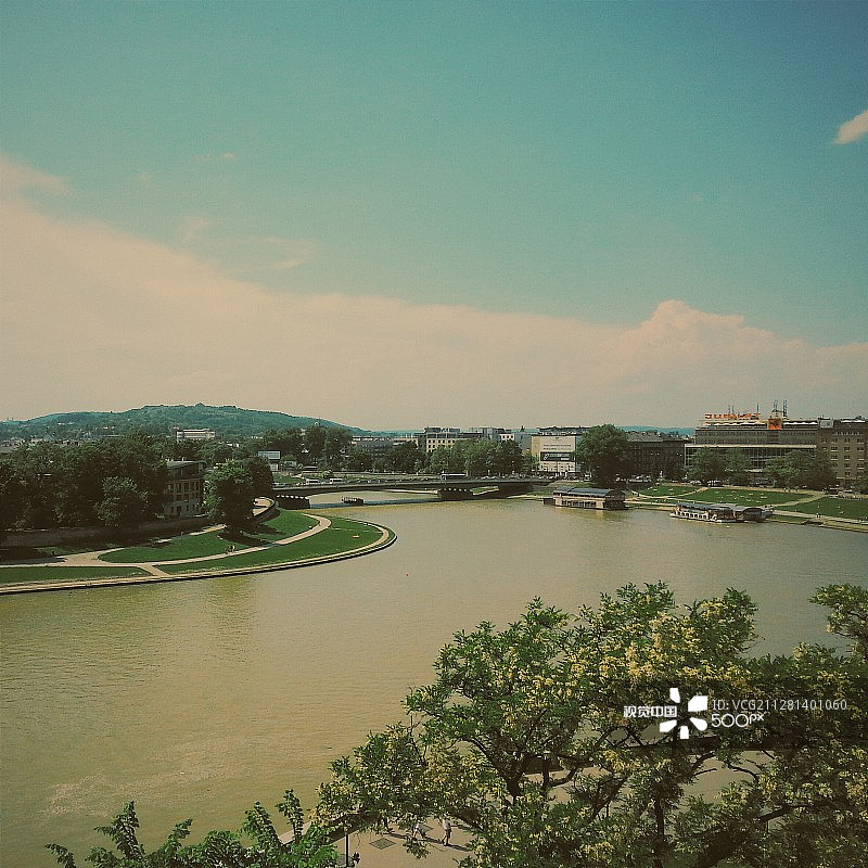 从瓦维尔城堡看到的维斯瓦河图片素材