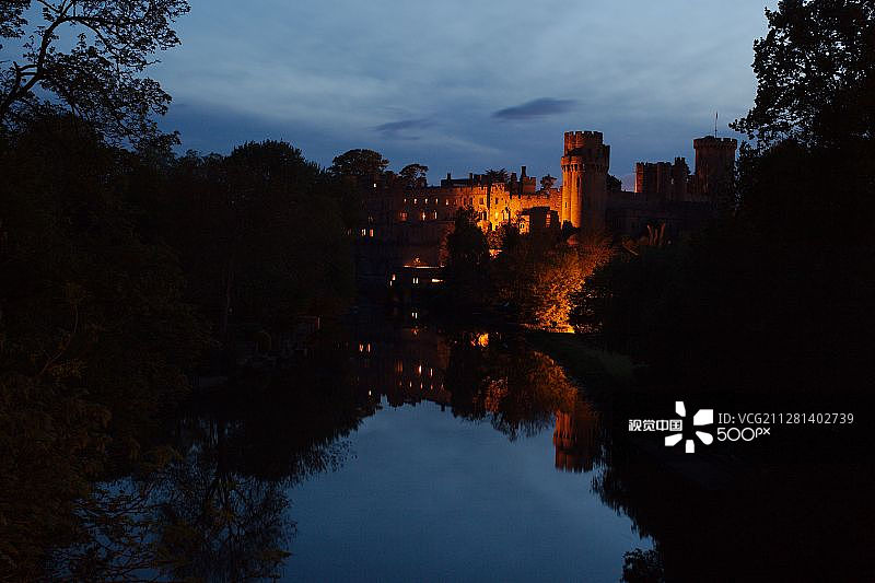沃里克城堡的倒影图片素材