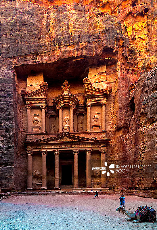 佩特拉古城财政部图片素材