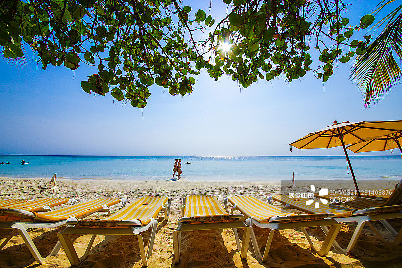 罗阿坦西湾图片素材