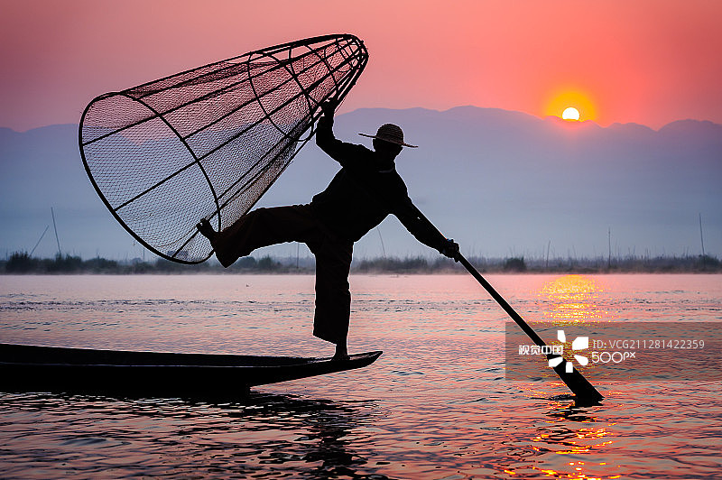 茵莱湖风光图片素材