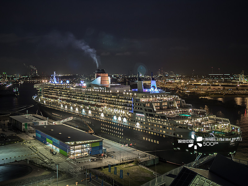 汉堡港口新城玛丽女王号图片素材