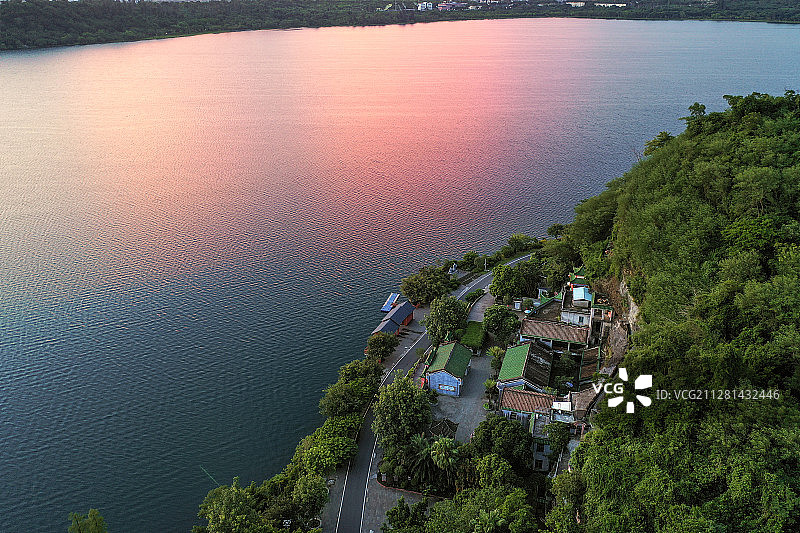 湖光山色+广东省湛江市麻章区湖光岩风景区图片素材
