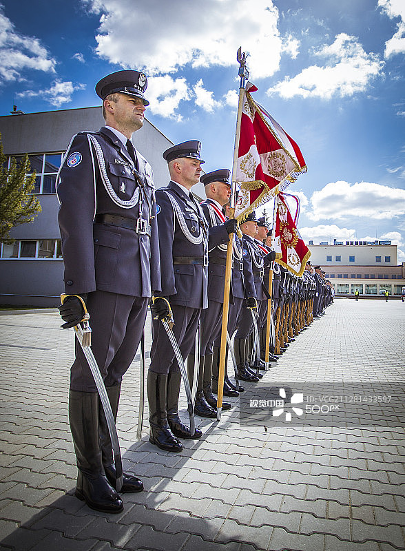 持旗帜的仪仗队图片素材