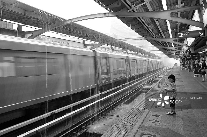 空中列车图片素材