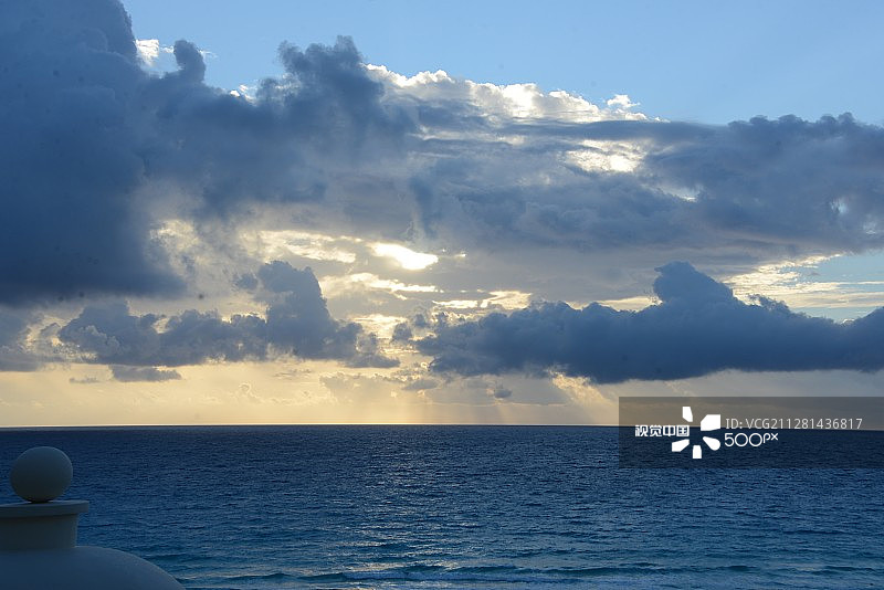 坎昆日出图片素材