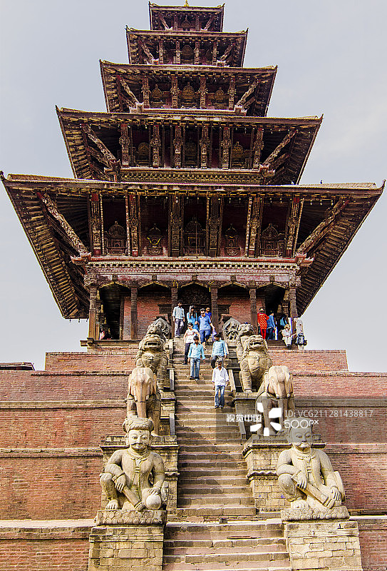 尼亚塔波拉五层宝塔寺庙图片素材