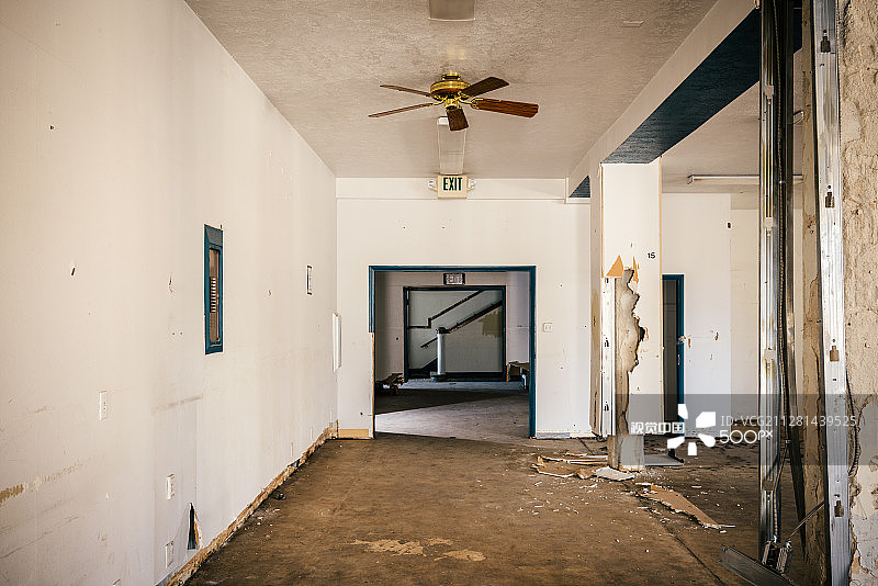 出口方向图片素材