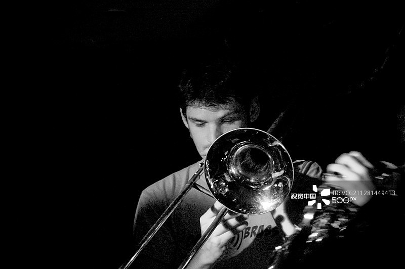 长号演奏者图片素材