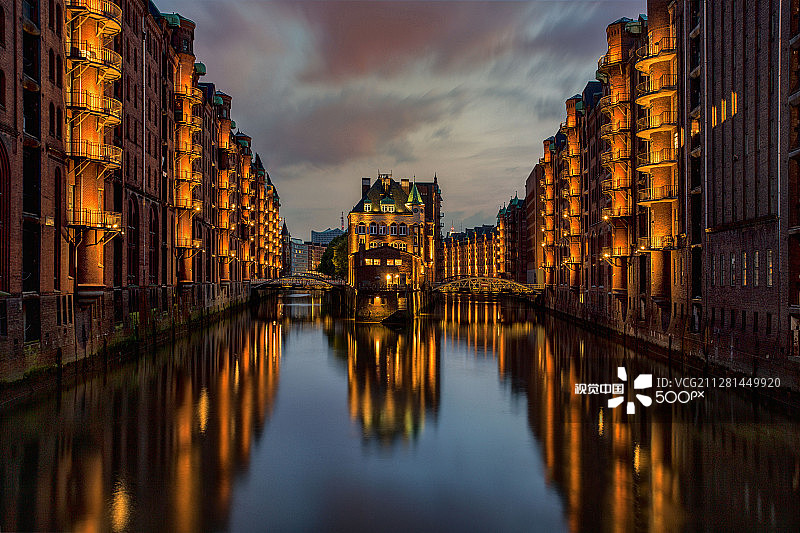 仓库城夜景图片素材