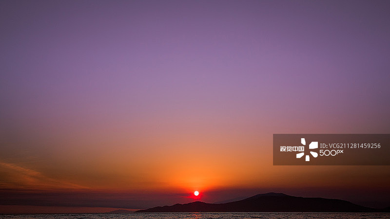 2015年温哥华野火：美女与野兽图片素材