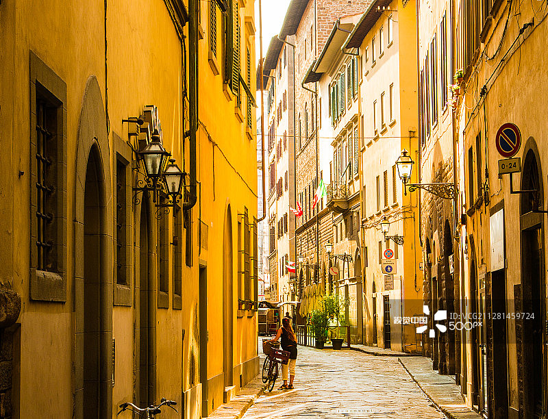 清晨的街道图片素材