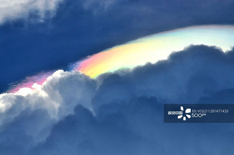 暴风雨前图片素材