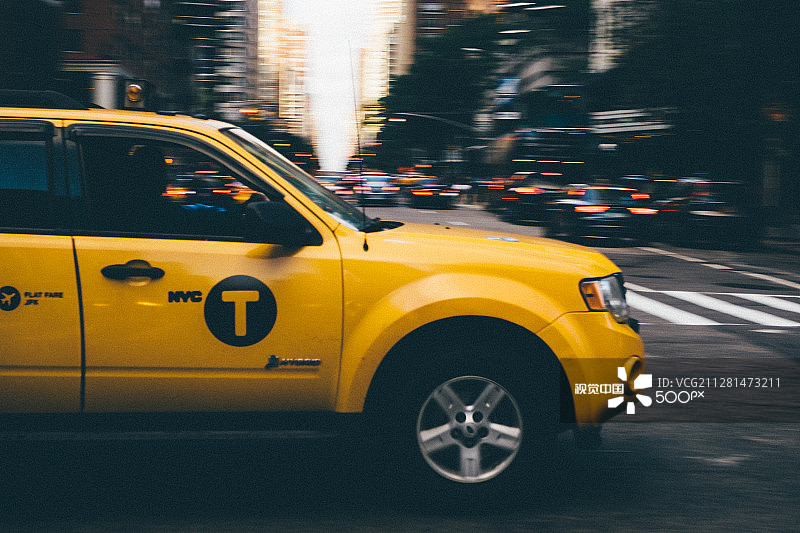 高峰时段出租车图片素材
