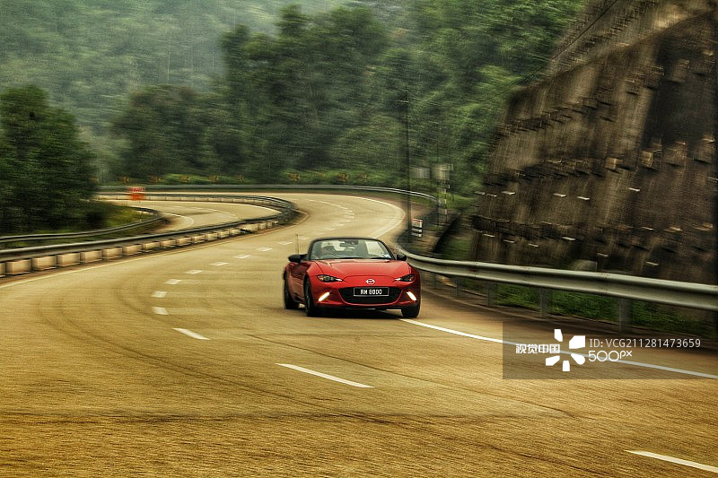 马自达MX5摇摄镜头图片素材