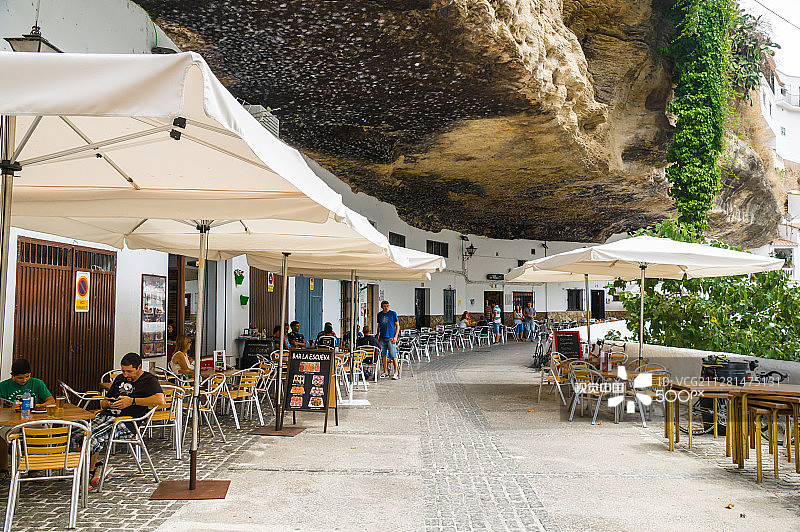 西班牙塞特尼尔镇历史景观图片素材