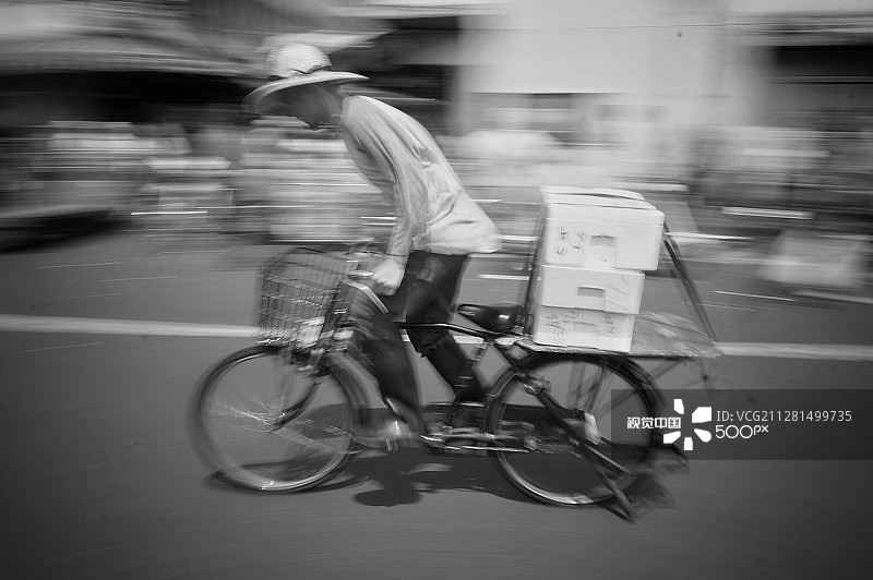 筑地鱼市场鱼贩图片素材