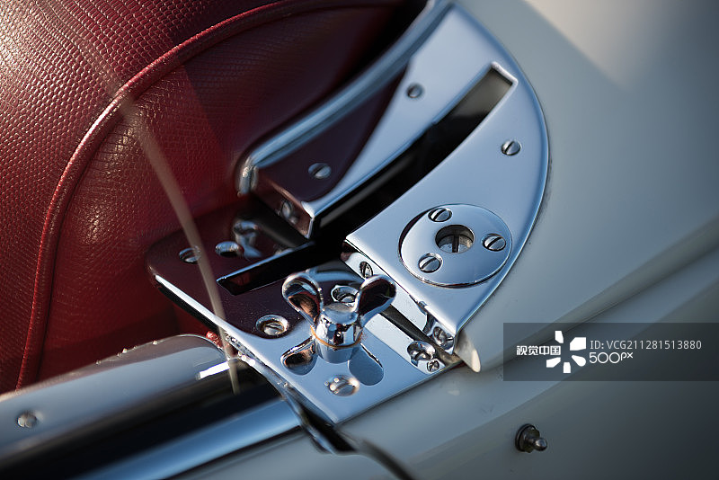 布加迪跑车细节图片素材