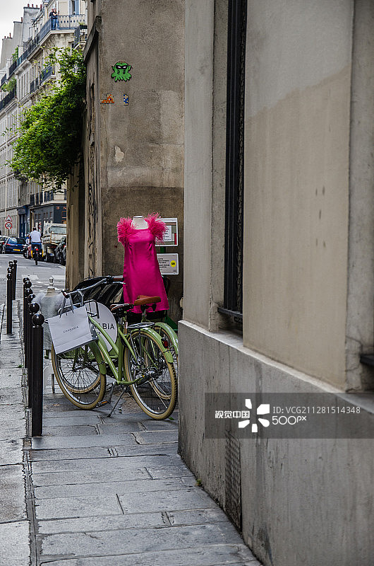 马丹姆大街图片素材