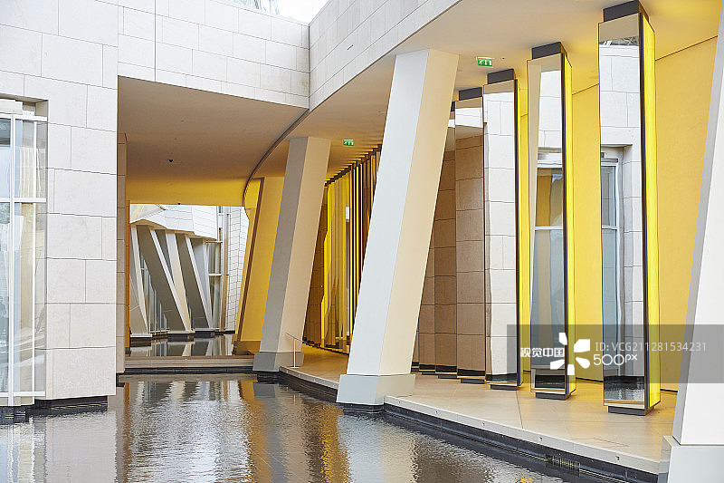 路易威登基金会图片素材