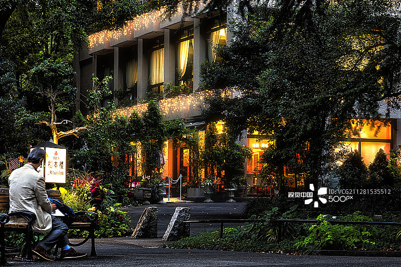 艺术家绘画创作瞬间图片素材