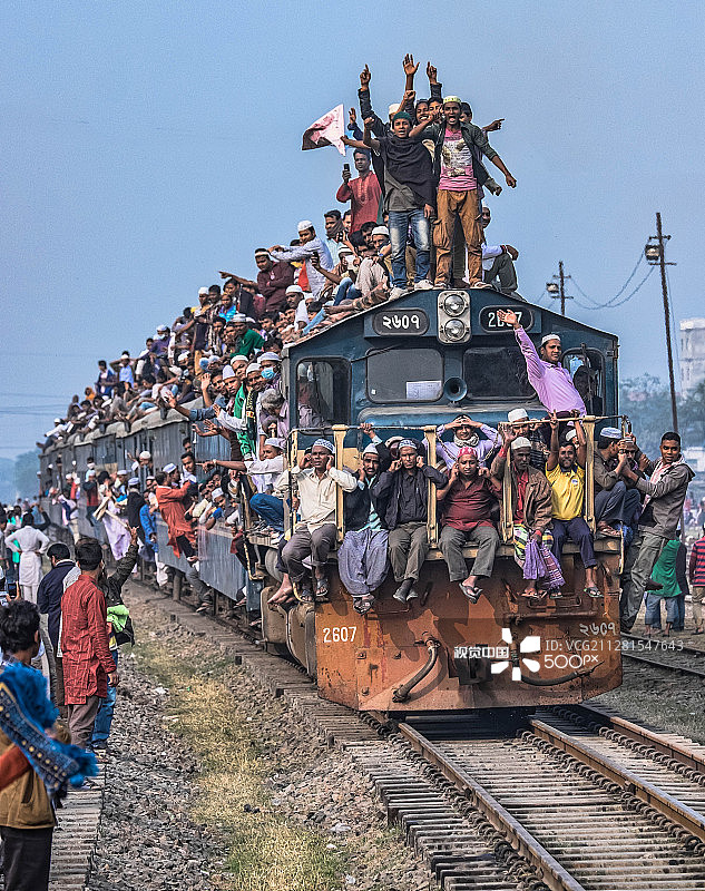 全部登船！图片素材