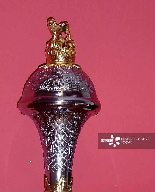 一位杰出的鼓号队长的礼物图片素材