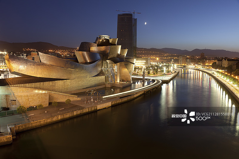 西班牙比斯开毕尔巴鄂古根海姆博物馆图片素材